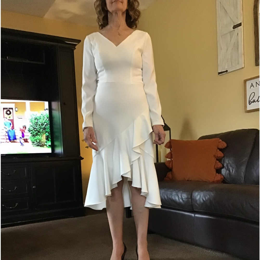Beautiful dress.  New with tags. - Picture 2 of 4